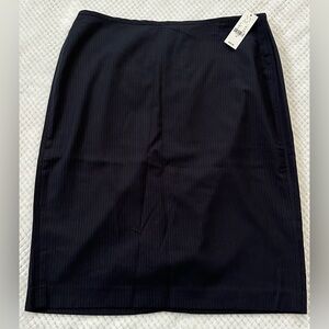 *NEW NY&Co Dark Navy Striped Pencil Skirt (Size 10)